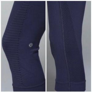 Lululemon In The Flow Crop II